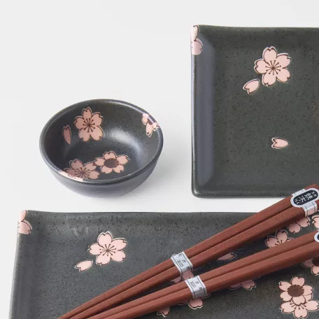 Set Sushi 2 farfurii 2 boluri si betisoare MIJ