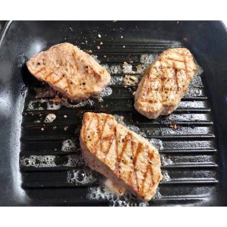 Tigaie fonta grill patrata 24cm